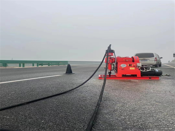 西峡马路路基路面开裂下沉注浆加固灌浆